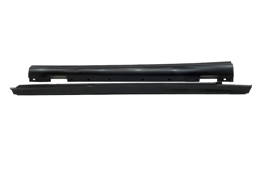 Taloneras Mercedes W204 2007-2013 4 Puertas / SW Look AMG - Plástico ABS