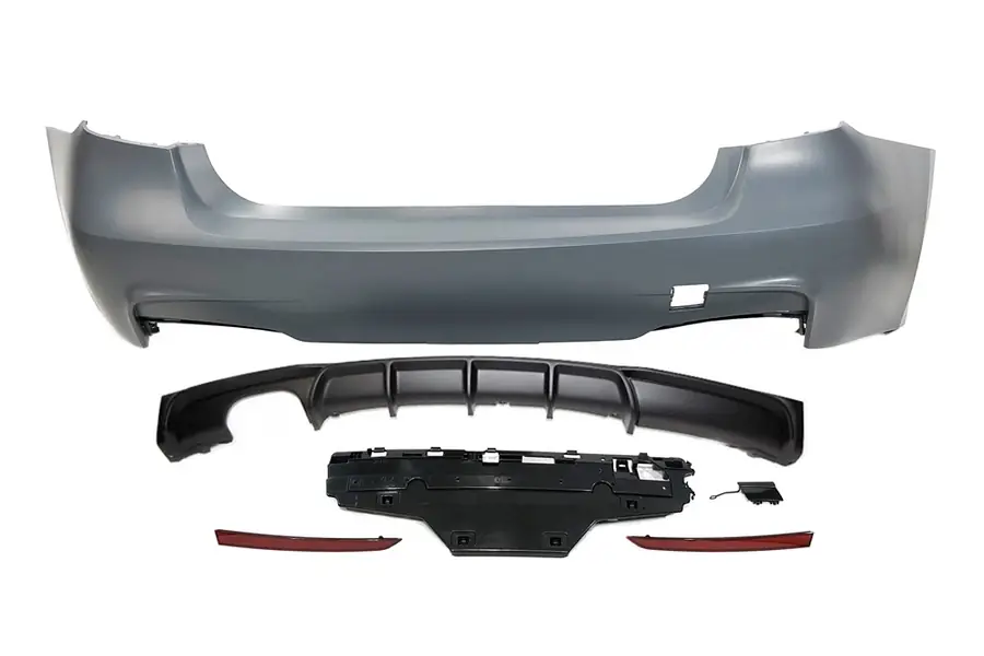 Paragolpes trasero BMW F30 Look M Performance - Plástico ABS