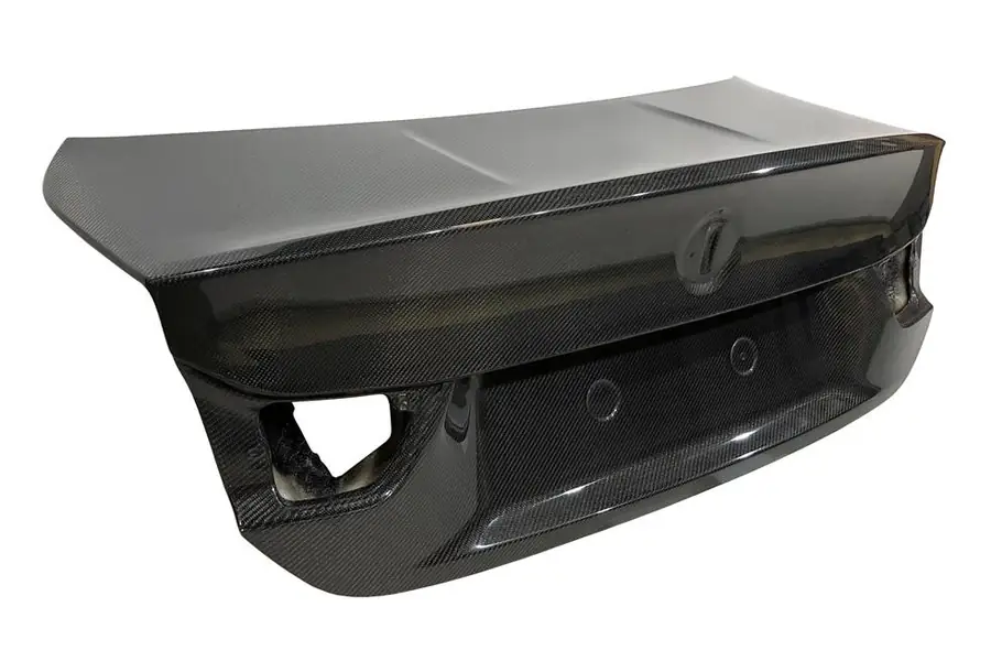 Portón Carbono BMW F82 CSL - Fibra de Carbono