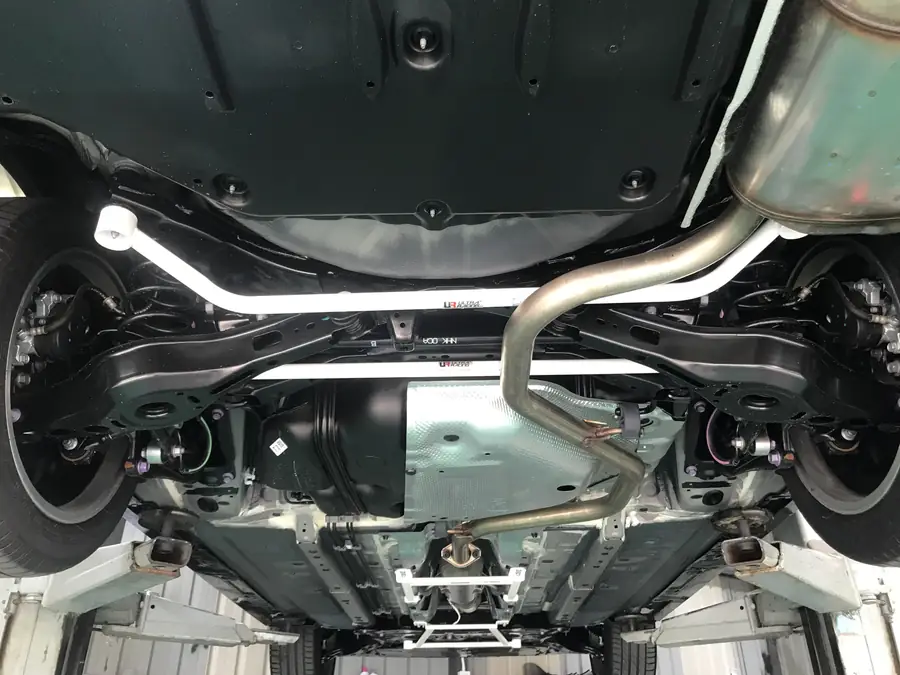 Barra estabilizadora / refuerzo Ultra Racing URTW-RL2-3988 para Toyota Corolla Altis 12Th Gen (E210) 1.8 2Wd Hybrid 2019-Present