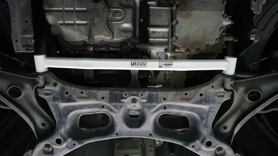 Barra estabilizadora / refuerzo Ultra Racing UR-LA2-2774 para Honda Jazz 4Th Gen (Gr) 1.5 2Wd Hybrid 2022-Present
