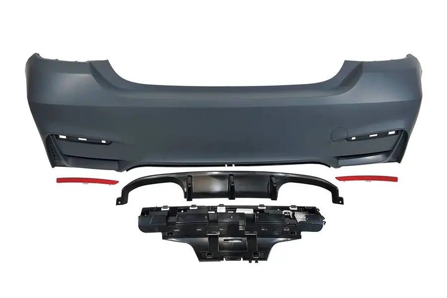 Paragolpes trasero BMW F32 / F33 / F36 Look M4 ABS - Plástico ABS
