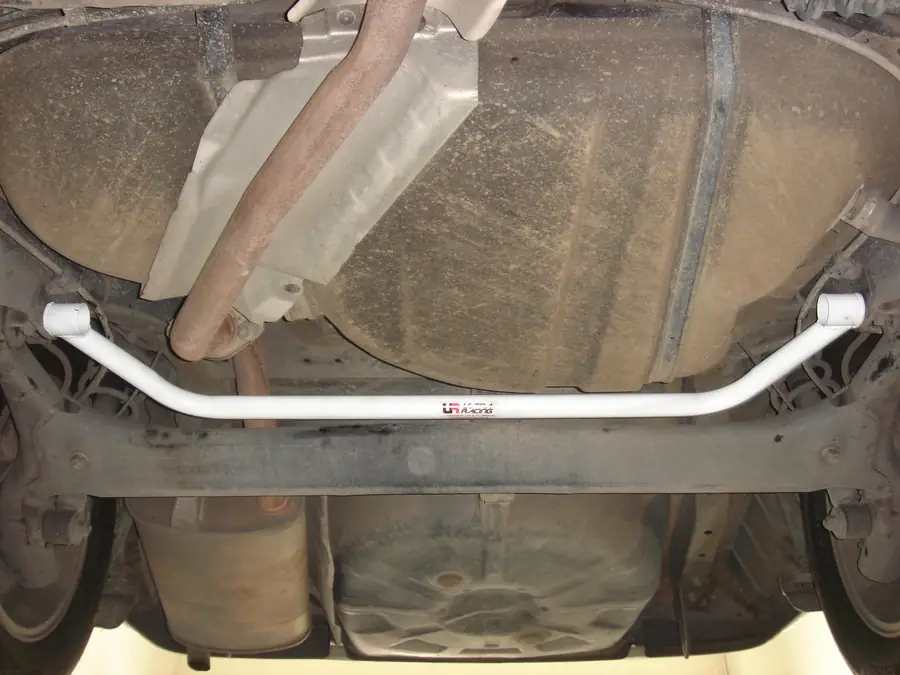 Barra estabilizadora / refuerzo Ultra Racing UR-RL2-446 para Toyota Corolla Altis 11Th Gen (E170) 1.8 2Wd 2013-2018