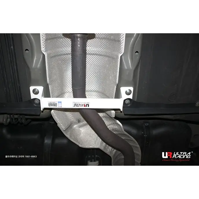 Barra estabilizadora / refuerzo Ultra Racing URUS-ML2-2338 para Nissan Juke 1St Gen (F15) 1.5 2Wd 2011-2017