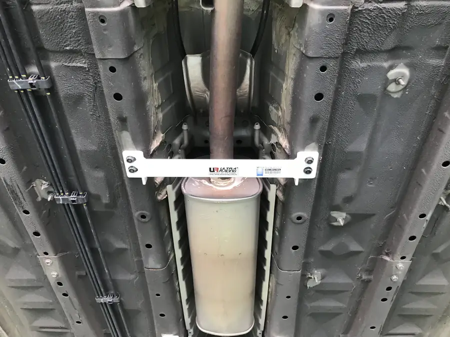 Barra estabilizadora / refuerzo Ultra Racing URTH-ML2-2796 para Nissan Altima 5Th Gen (L33) 2.0 2Wd 2012-2018