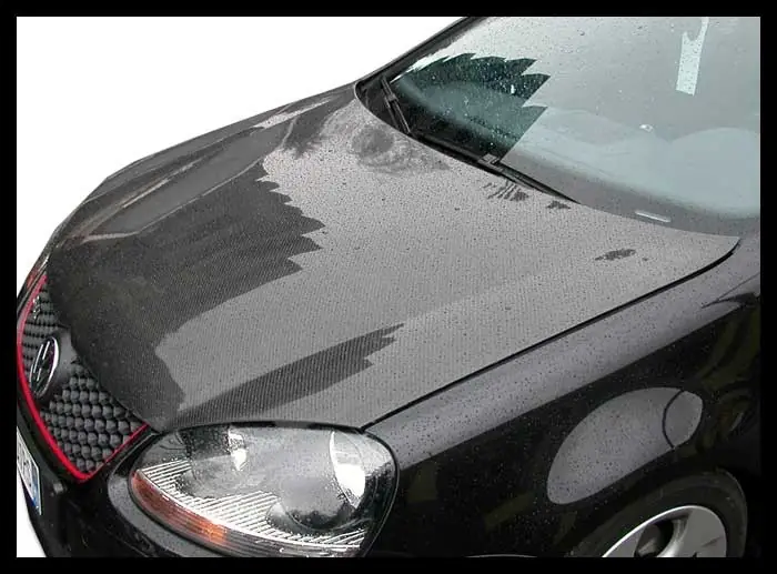 Capó Carbono Volkswagen Golf 5 - Fibra de Carbono