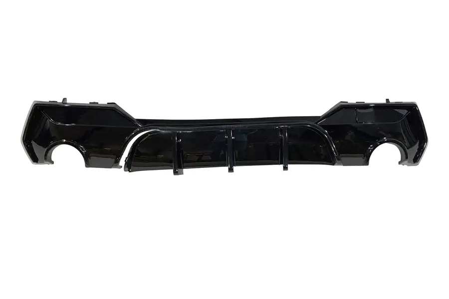 Difusor trasero BMW G22 / G23 Look M Performance Brillante Negro - Plástico ABS