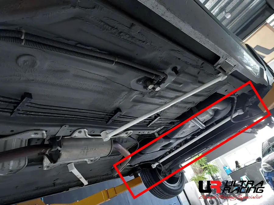 Barra estabilizadora / refuerzo Ultra Racing URPH-RL2-4456 para Honda Br-V (Dg3) 1.5L 2Wd 2021-Present